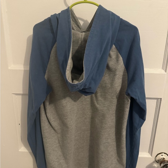 FatFace hooded long sleeved Tee- excellent condition! - Picture 4 of 6